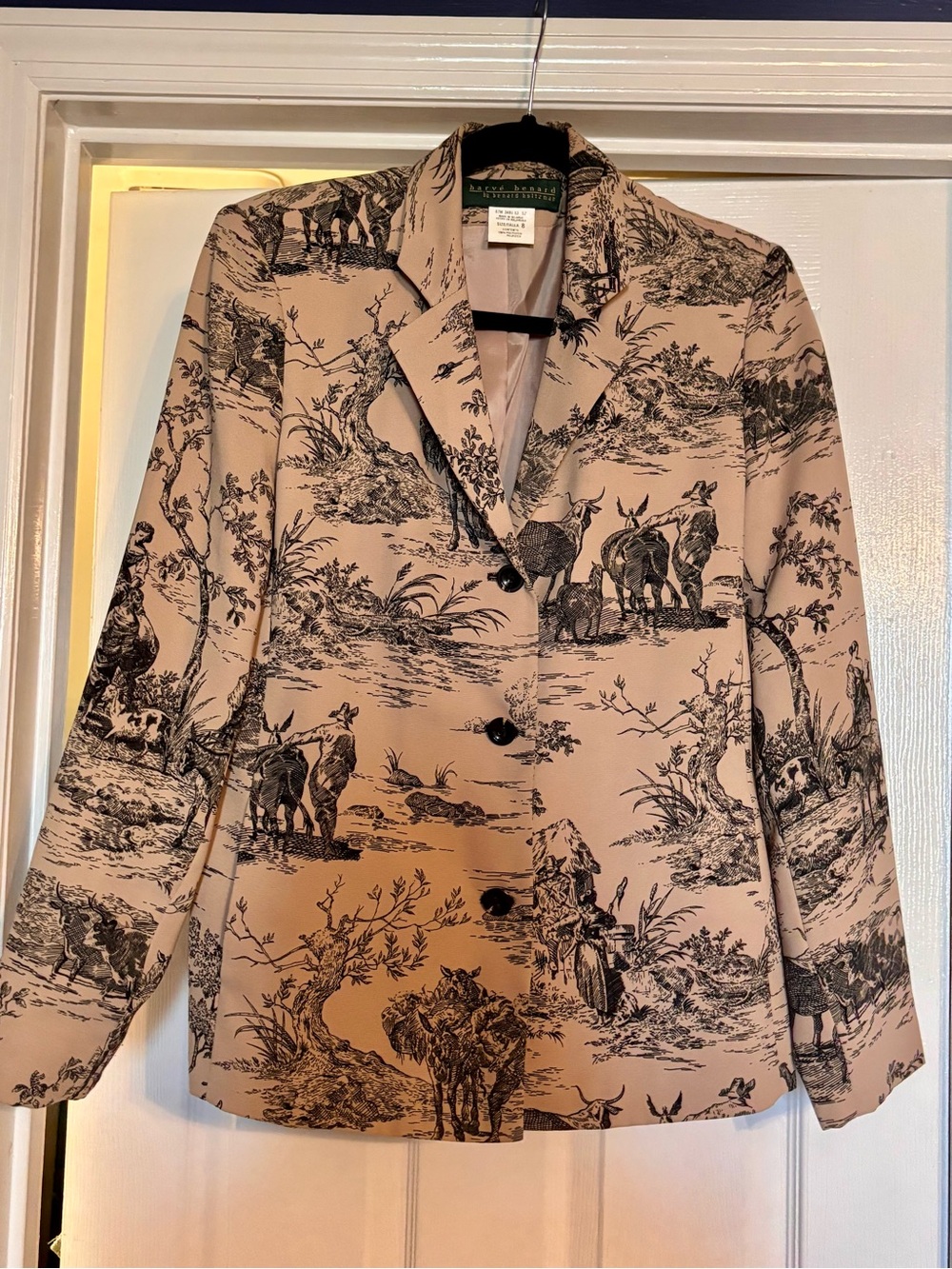 🤎Harve Benard🤎 Cattle Blazer